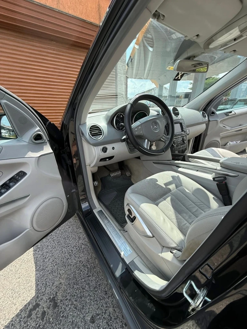 Mercedes-Benz ML 320, снимка 5 - Автомобили и джипове - 53499960