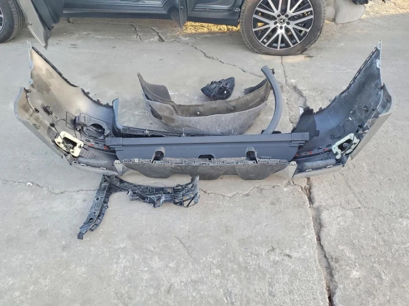 Mercedes-Benz GLC 350 4MATIC, снимка 11 - Автомобили и джипове - 53582137