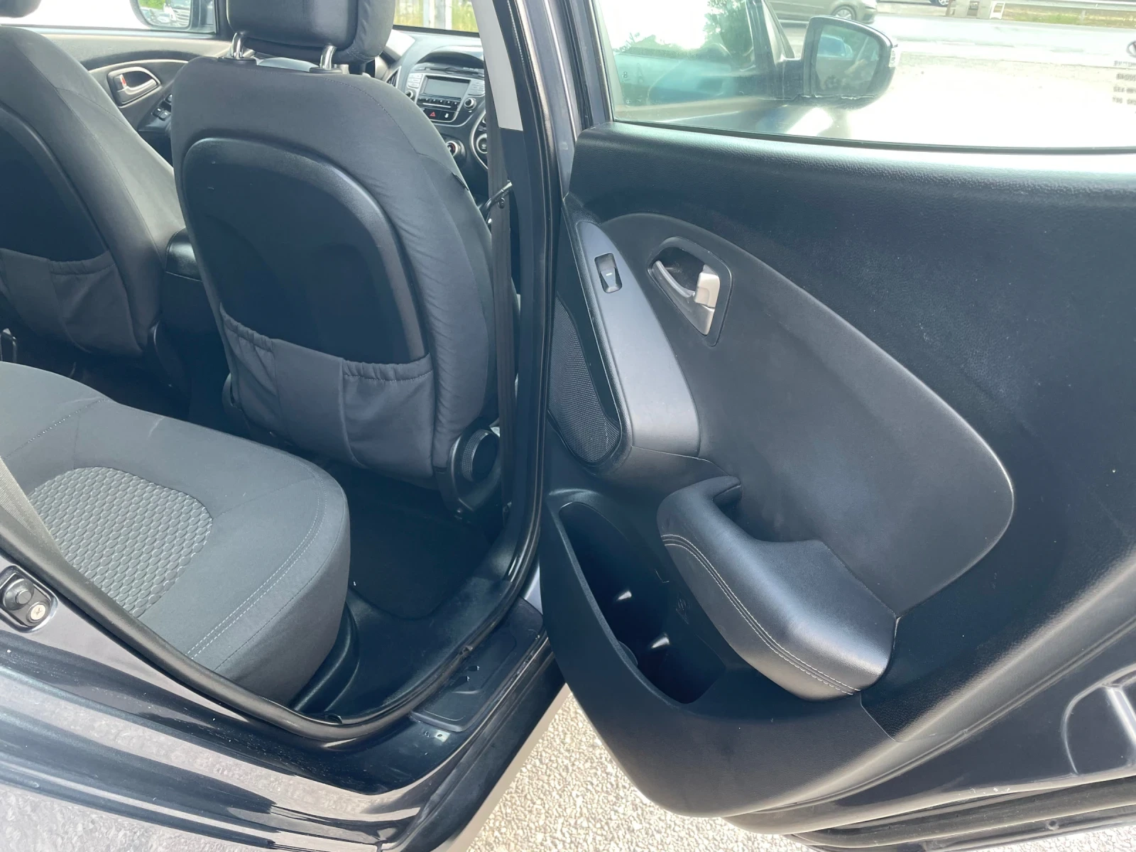 Hyundai IX35 1.7 CRDI, 6 скорости - изображение 9