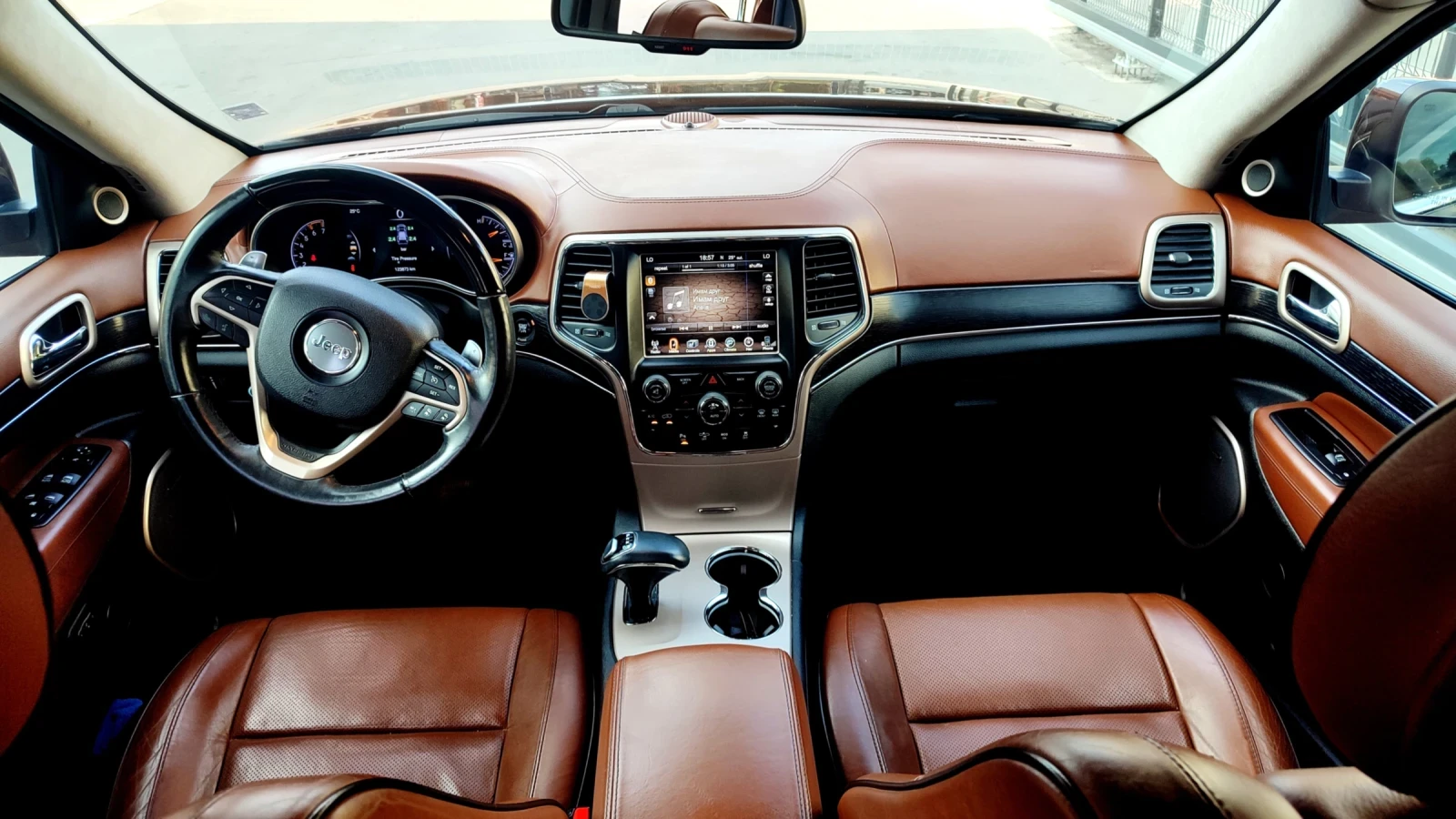Jeep Grand cherokee Summit 5.7 АГУ - изображение 7