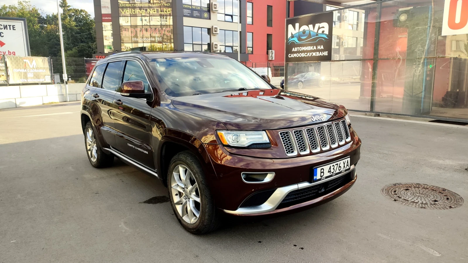 Jeep Grand cherokee Summit 5.7 АГУ - изображение 3