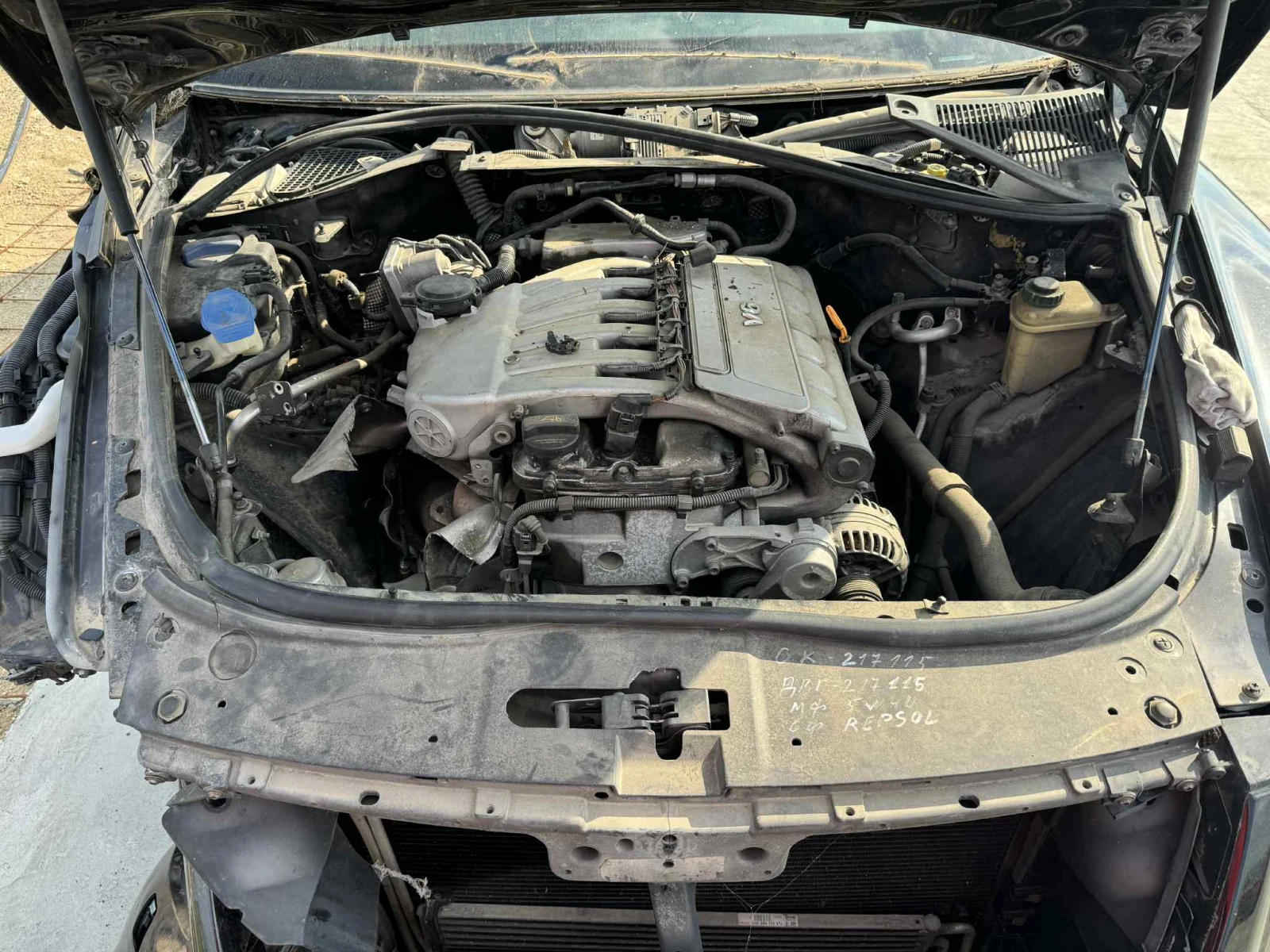 VW Touareg 3.2 - изображение 6