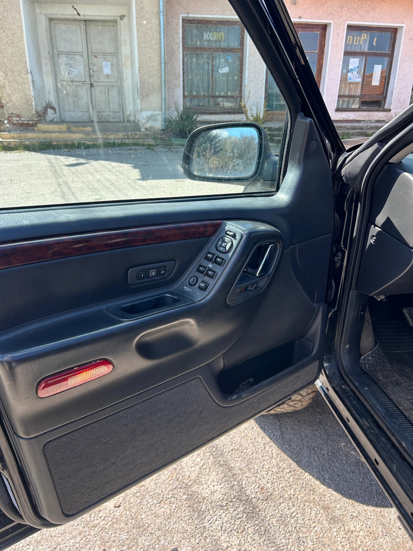 Jeep Grand cherokee 2.7CRDI LIMITED , снимка 13 - Автомобили и джипове - 54101780