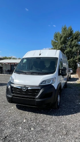 ������ Opel Movano