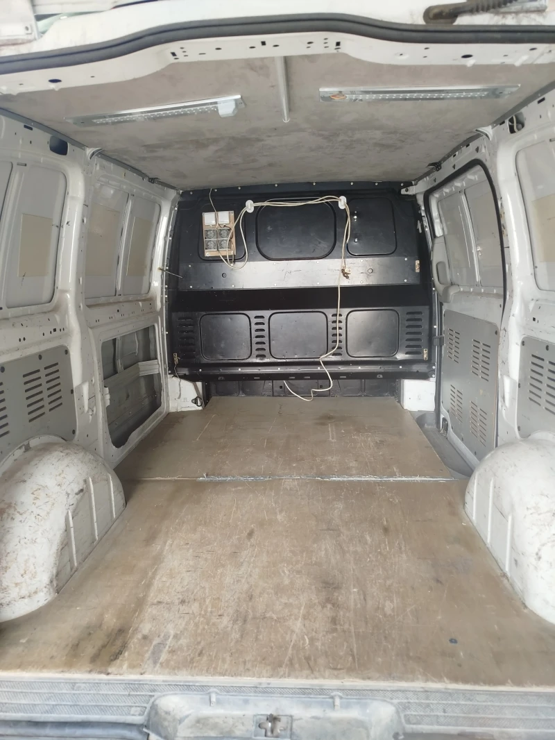 Mercedes-Benz Vito 111 CDI, снимка 12 - Бусове и автобуси - 52346890