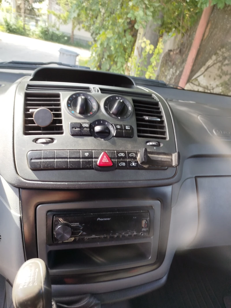 Mercedes-Benz Vito 111 CDI, снимка 9 - Бусове и автобуси - 52346890