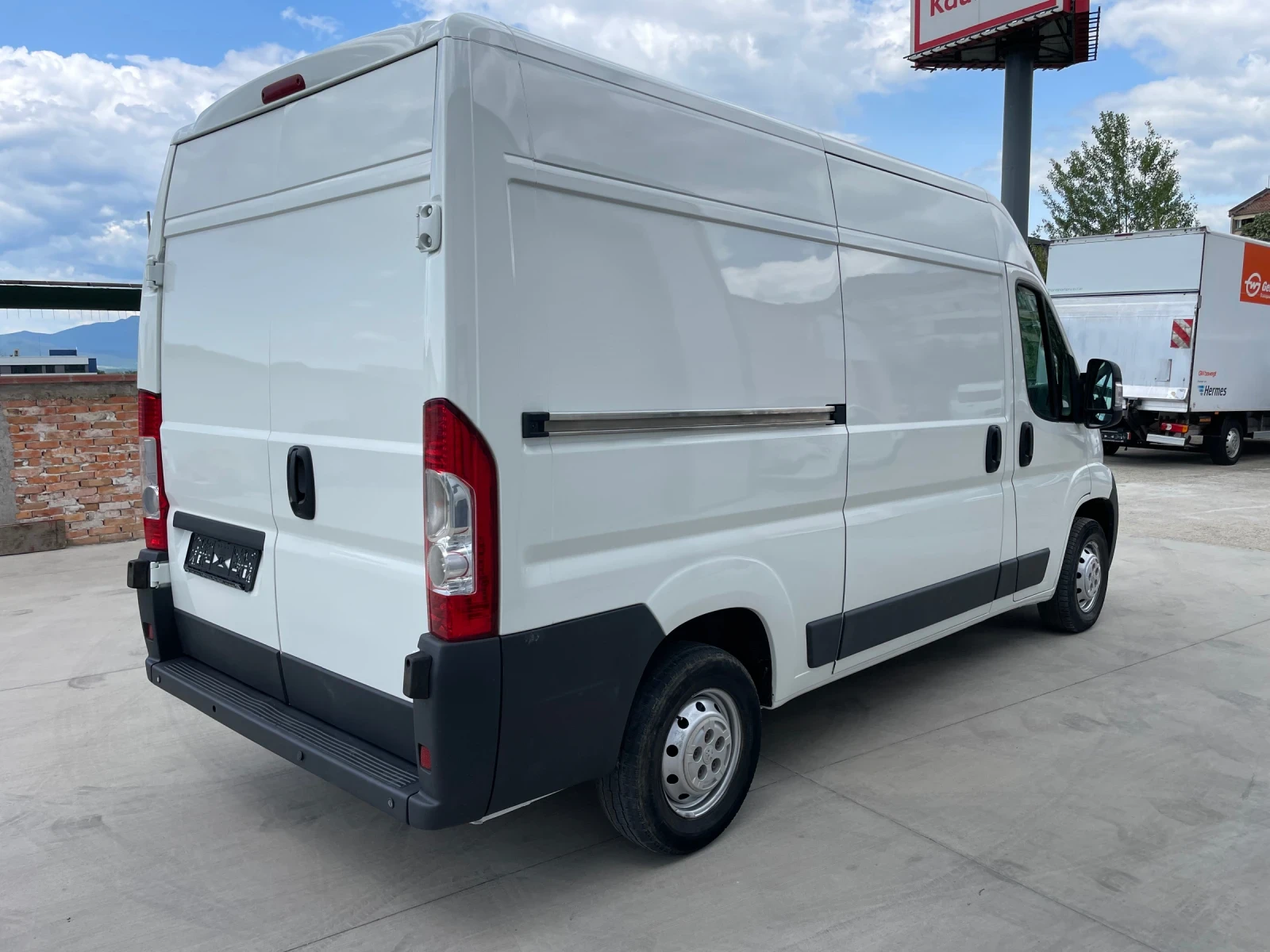 Peugeot Boxer 2.2HDI//КЛИМАТИК - изображение 3