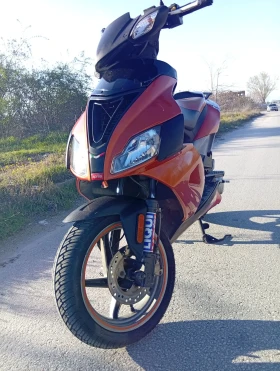 Aprilia Sr Racing , снимка 1