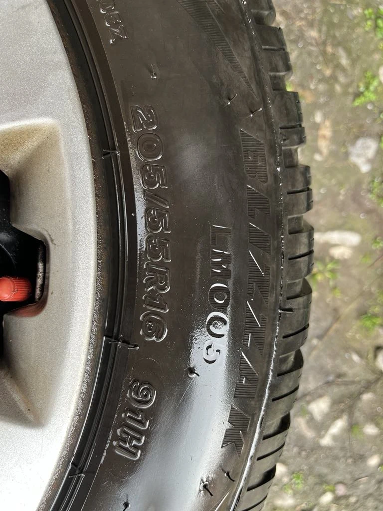 Гуми с джанти Bridgestone 205/55R16, снимка 1 - Гуми и джанти - 49466999