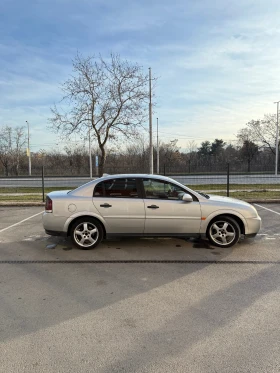 Opel Vectra ПЕРФЕКТНА 1.8 С ГАЗ, снимка 4