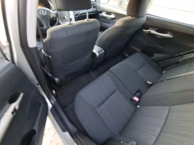 Обява за продажба на Toyota Auris 1.4D4D ~7 999 лв. - изображение 11