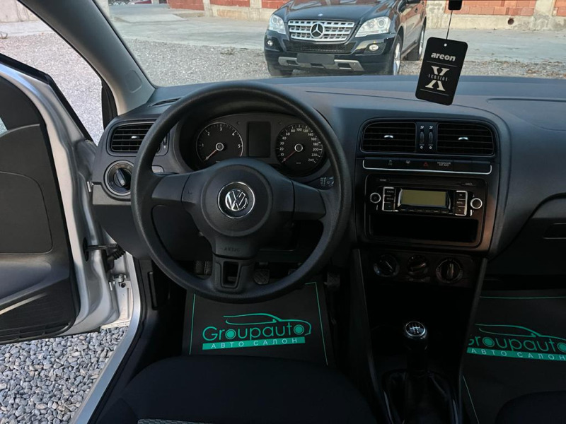 VW Polo 1.6TDI!!!, снимка 13 - Автомобили и джипове - 38640055