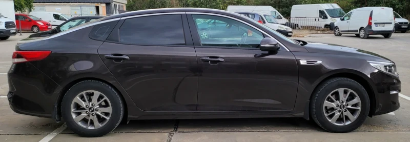 Kia Optima, снимка 6 - Автомобили и джипове - 46701857