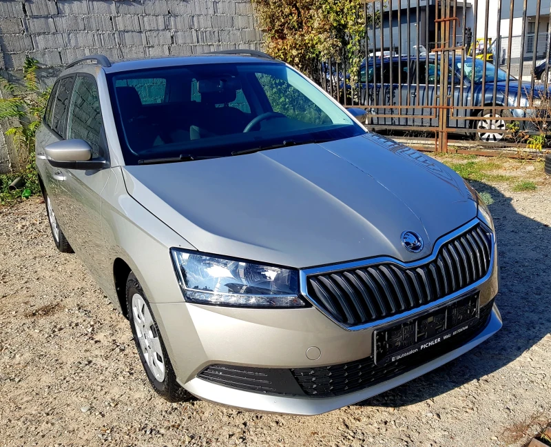 Skoda Fabia 1.0 MPI евро 6d  , снимка 4 - Автомобили и джипове - 47220785