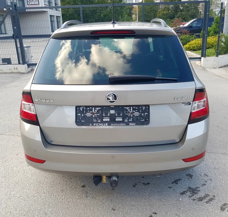 Skoda Fabia 1.0 MPI евро 6d, снимка 4 - Автомобили и джипове - 47220785