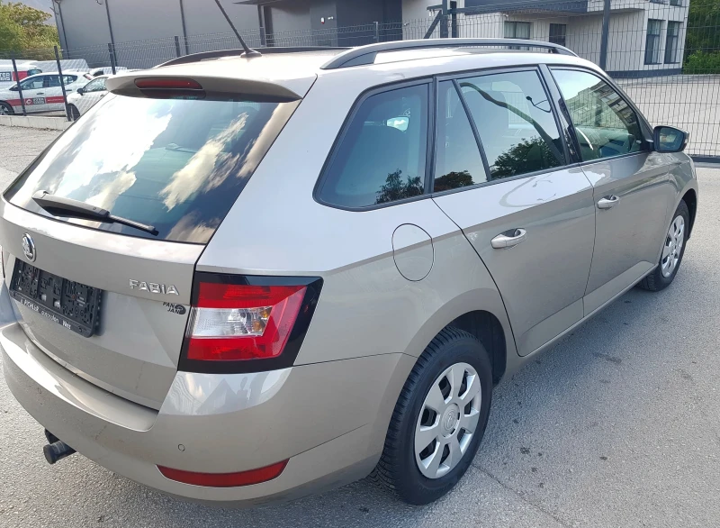 Skoda Fabia 1.0 MPI евро 6d, снимка 5 - Автомобили и джипове - 47220785