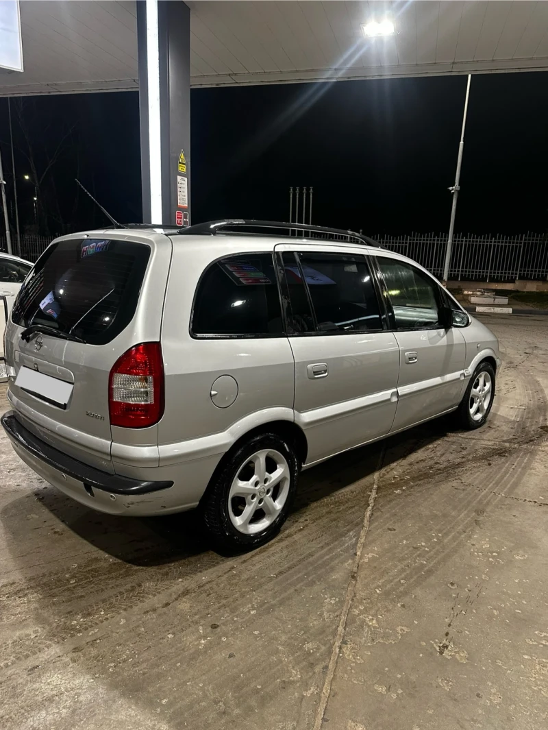 Opel Zafira 2.0DTI-Facelift-Comfort-7местна-Парктроник, снимка 5 - Автомобили и джипове - 49172201