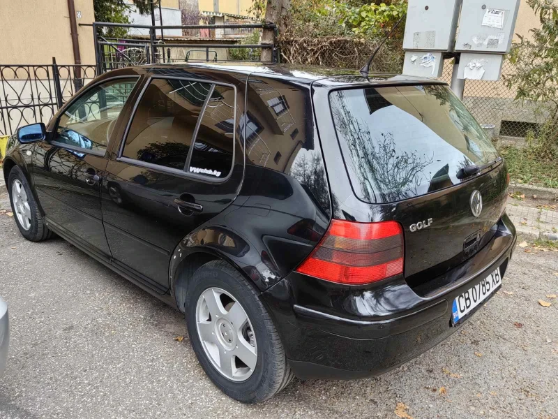 VW Golf 1.6, снимка 5 - Автомобили и джипове - 49599843