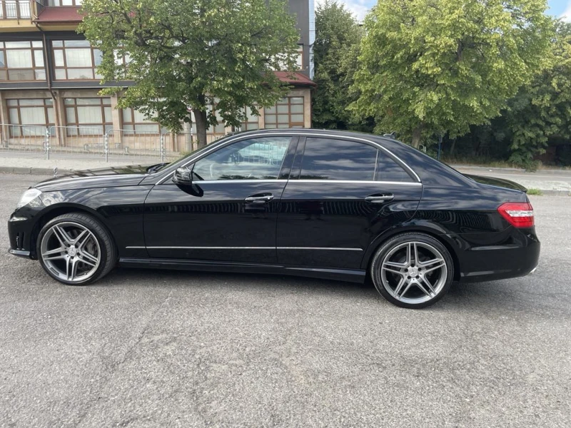 Mercedes-Benz E 500 AMG Sportline, снимка 3 - Автомобили и джипове - 52391779