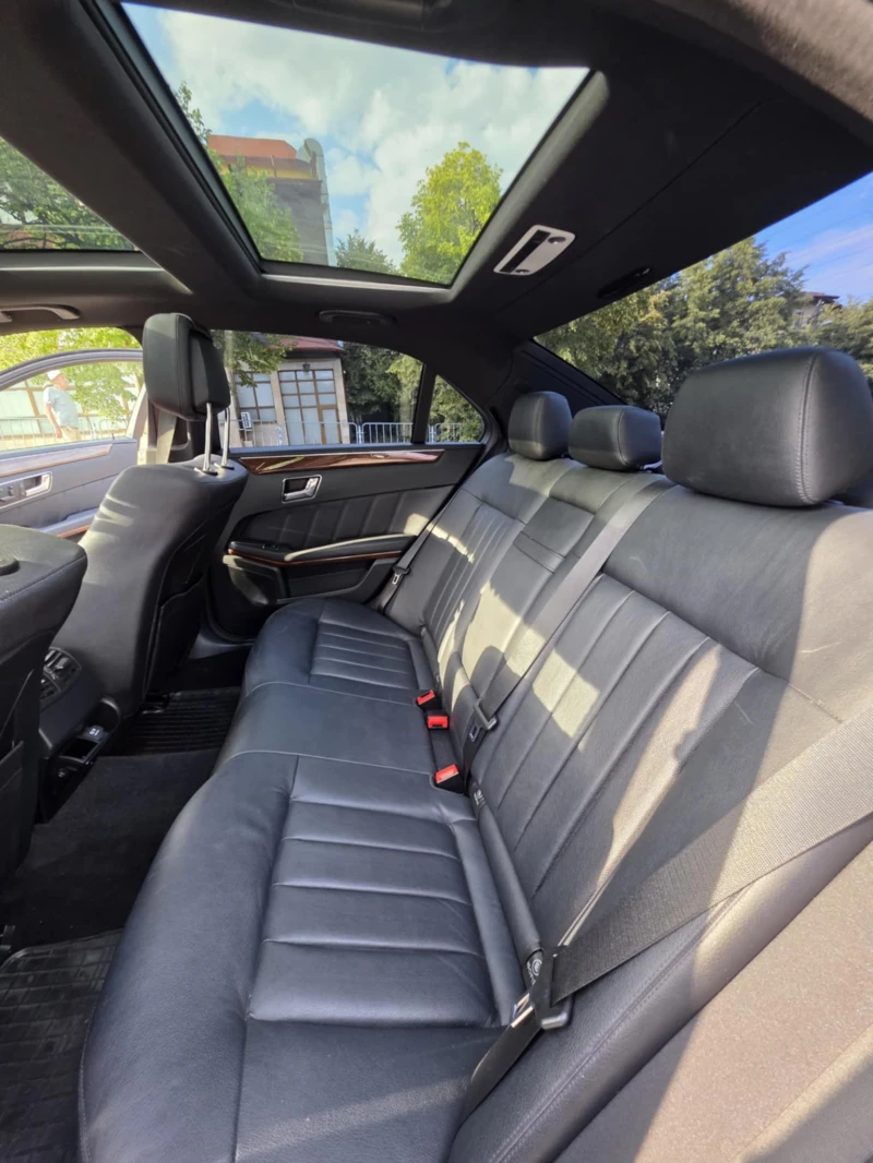 Mercedes-Benz E 500 AMG Sportline, снимка 14 - Автомобили и джипове - 52391779