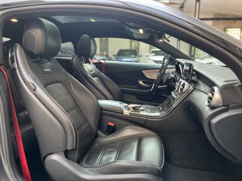 Mercedes-Benz C 63 AMG COUPE/469HP/NIGHT/PANO/CARBON/HUD/MEMO/KLESS/840f, снимка 15 - Автомобили и джипове - 52142833
