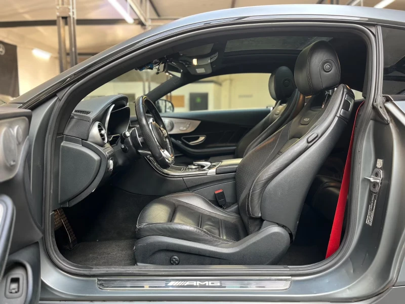 Mercedes-Benz C 63 AMG COUPE/469HP/NIGHT/PANO/CARBON/HUD/MEMO/KLESS/840f, снимка 9 - Автомобили и джипове - 52142833