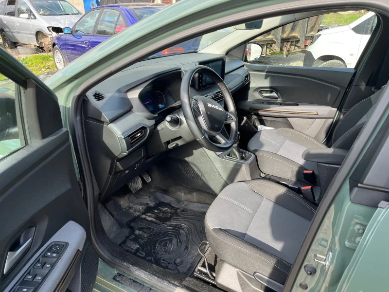 Dacia Jogger, снимка 6 - Автомобили и джипове - 52589635