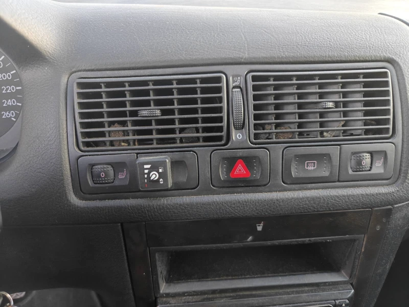 VW Golf 4 1.8T HighLine LPG, снимка 10 - Автомобили и джипове - 52651284