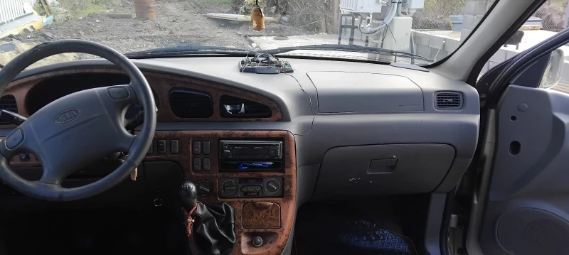 Kia Carnival, снимка 11 - Автомобили и джипове - 52700416