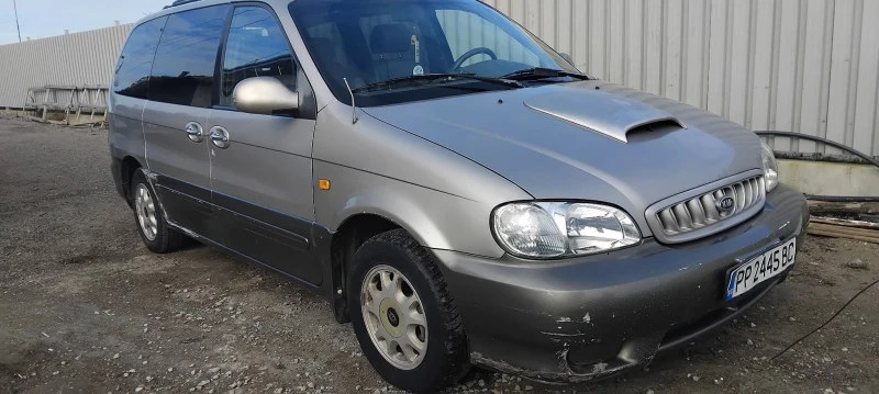 Kia Carnival, снимка 5 - Автомобили и джипове - 52700416