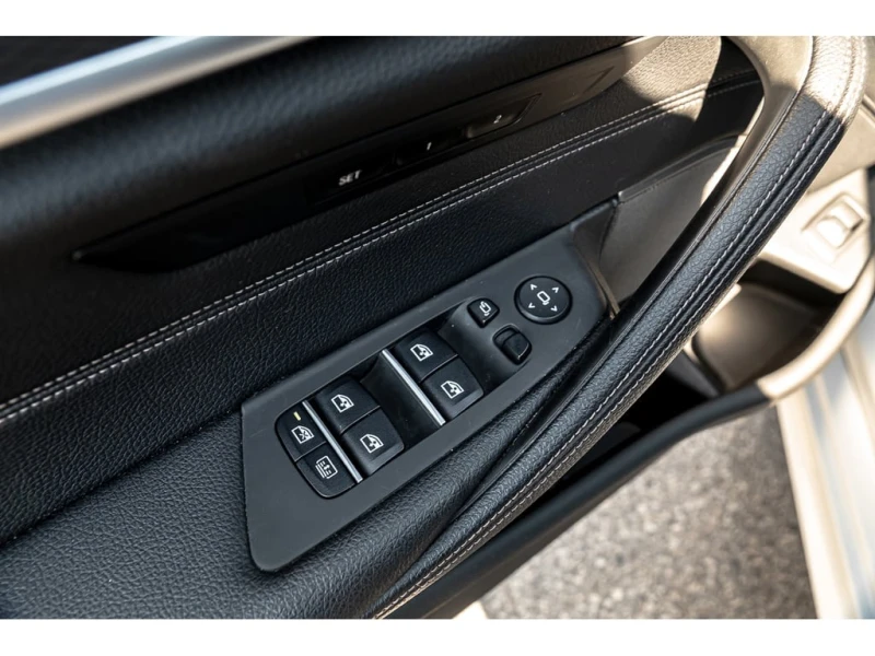 BMW 540 i XDRIVE M POWER * CARFAX* АВТОФИНАНСИРАНЕ* , снимка 10 - Автомобили и джипове - 52910120