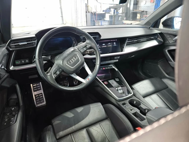 Audi S3 * CARFAX * БЕЗ ПЪРВОНАЧАЛНА ВНОСКА, снимка 11 - Автомобили и джипове - 52974631