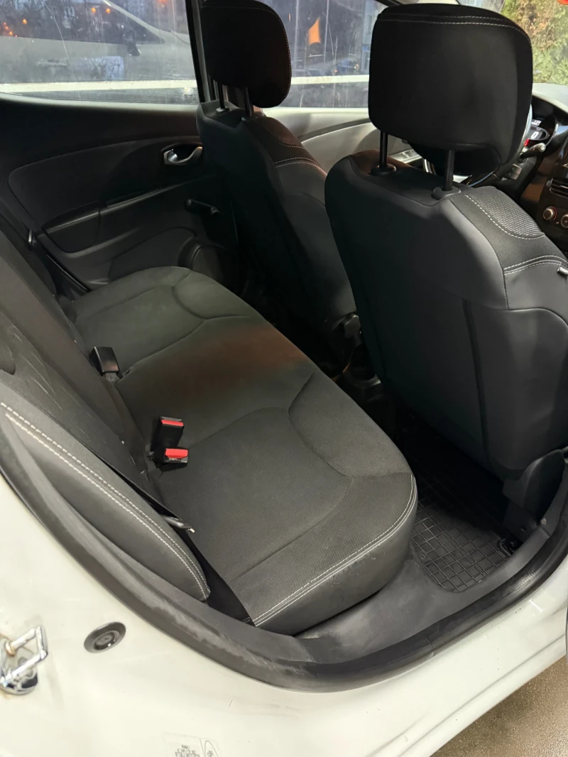 Renault Clio 1.5dci, снимка 13 - Автомобили и джипове - 53168257
