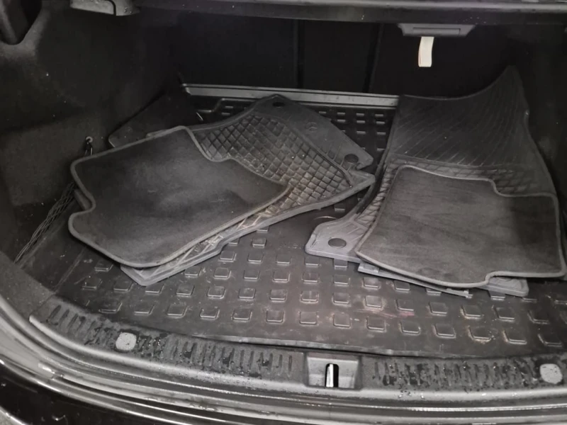 Mercedes-Benz E 350 * CARFAX * Digital cockpit  * , снимка 14 - Автомобили и джипове - 53335852