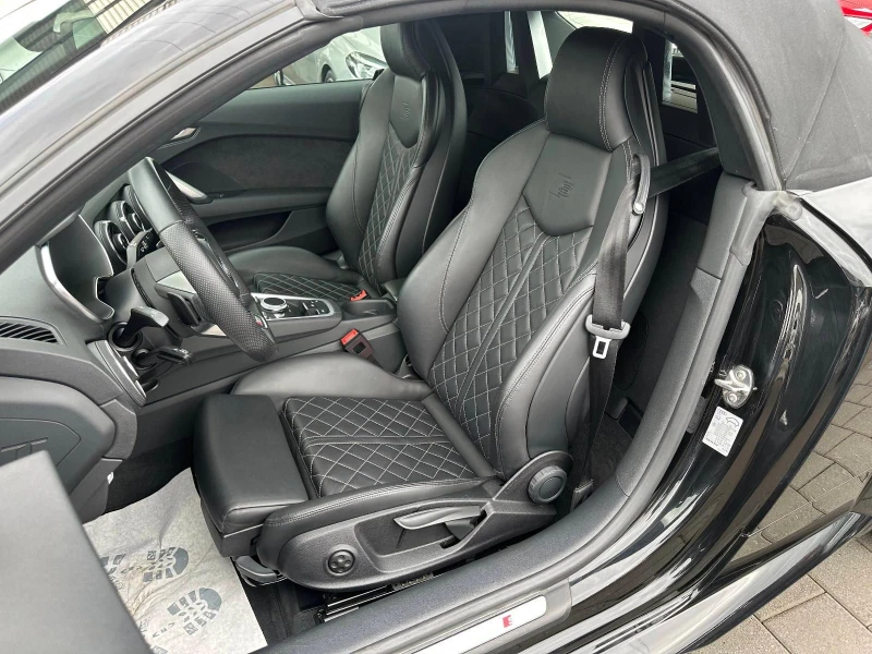 Audi Tt, снимка 4 - Автомобили и джипове - 53577350