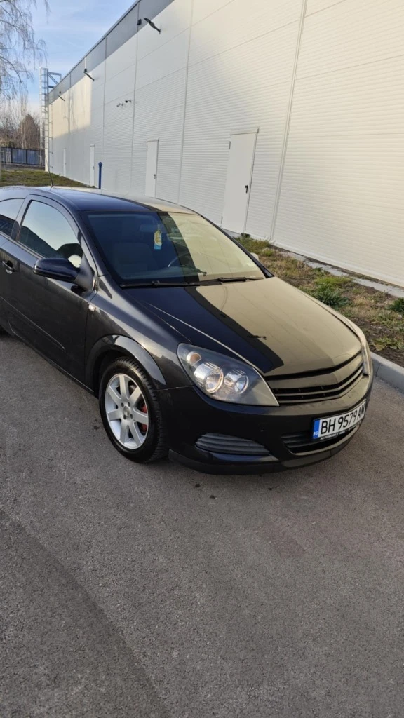 Opel Astra GTC Twinport - изображение 2
