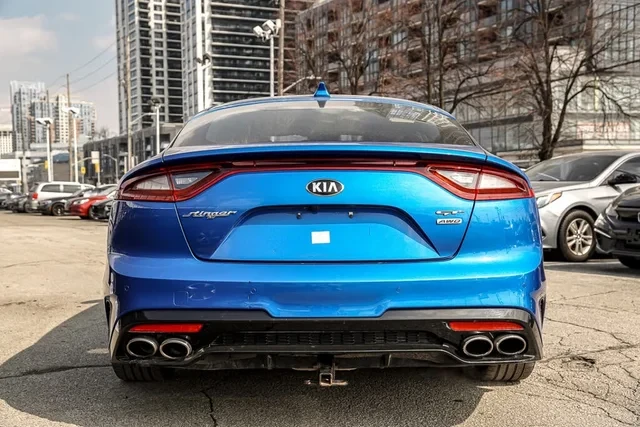 Kia Stinger * АвтоКредит * (ЦЕНА ДО БГ), снимка 4 - Автомобили и джипове - 55016166