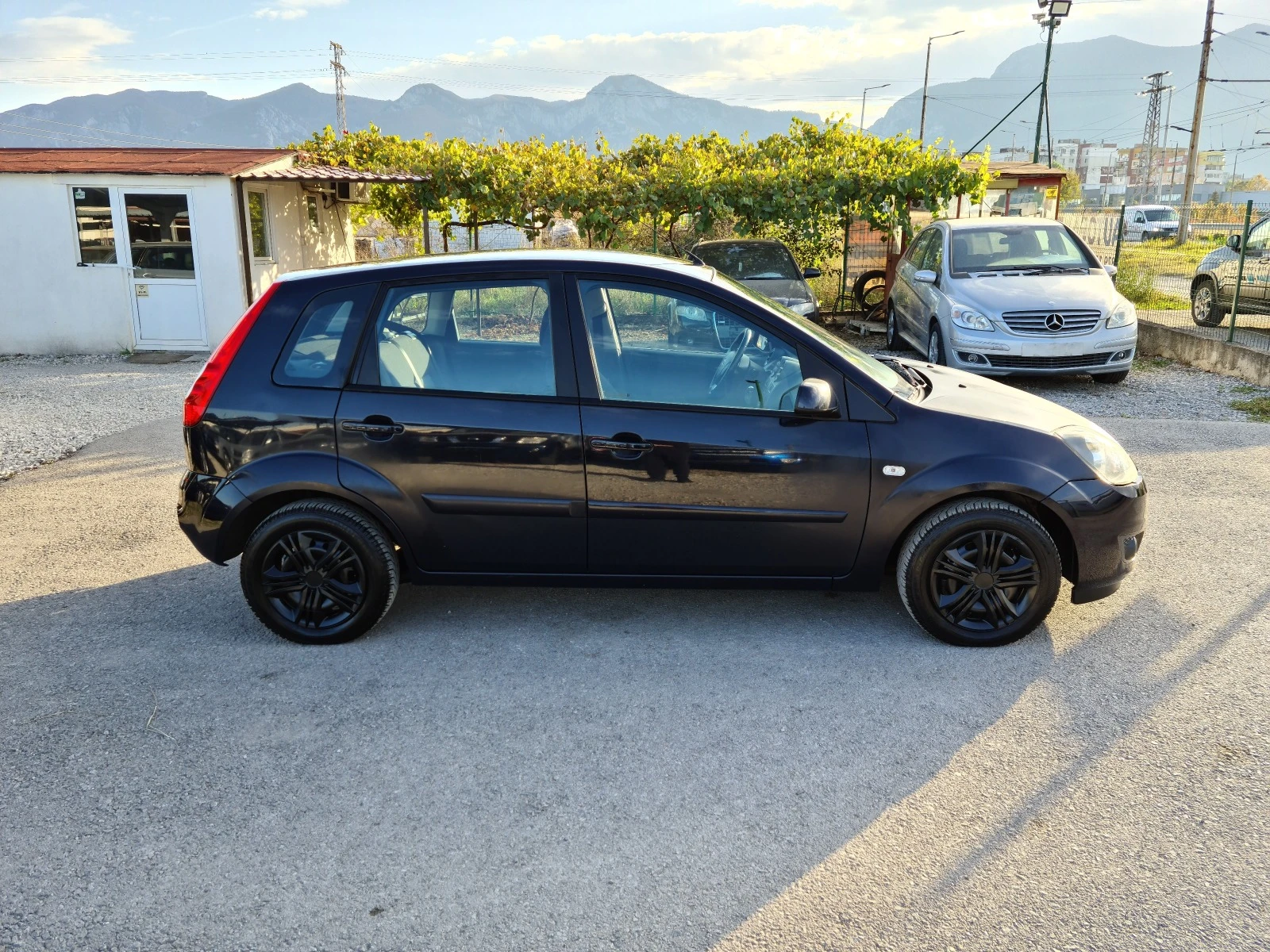 Ford Fiesta 1.3 16V  Feislift 105000km  - изображение 4