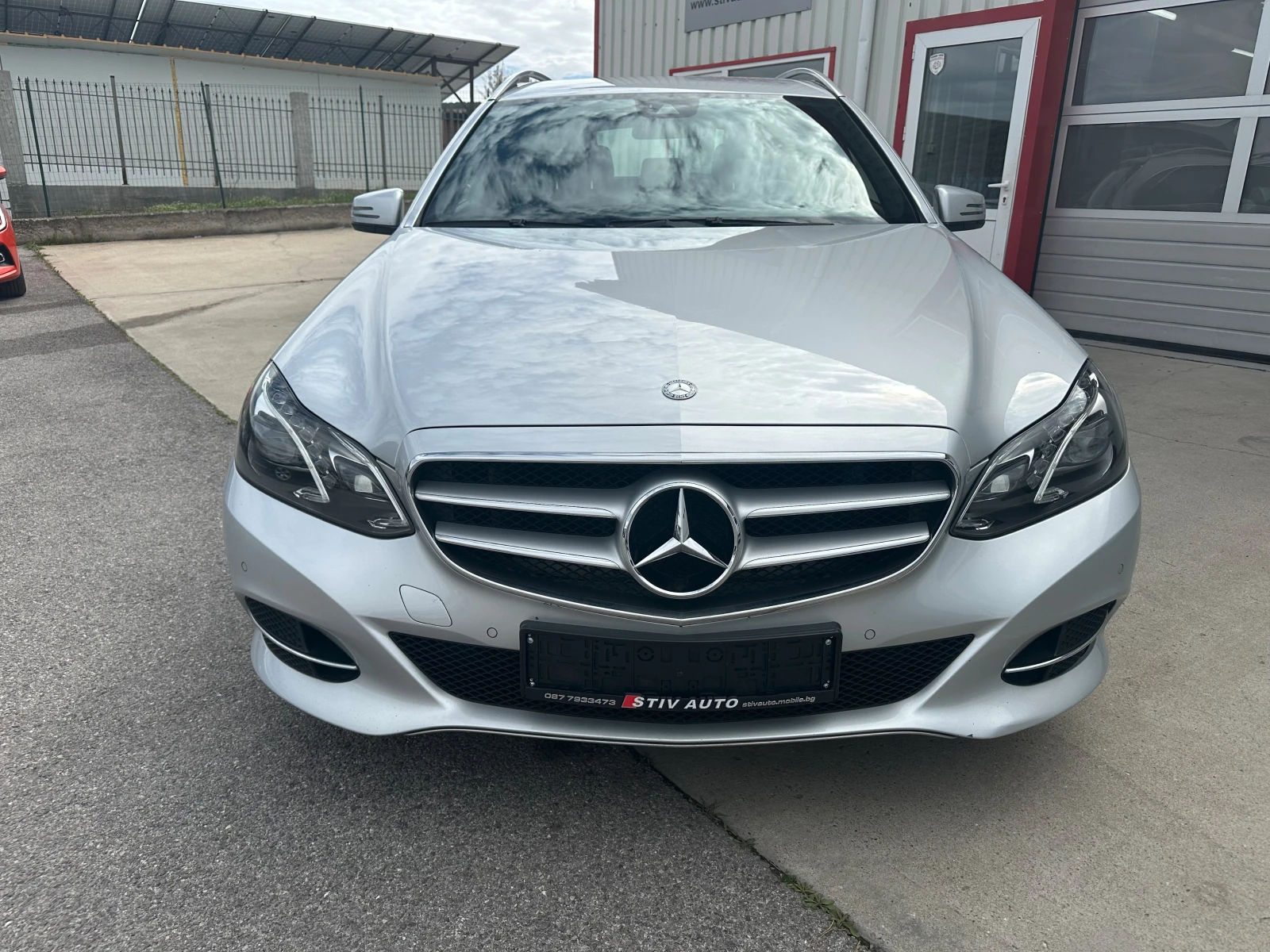 Mercedes-Benz E 350 4 Matic - изображение 2