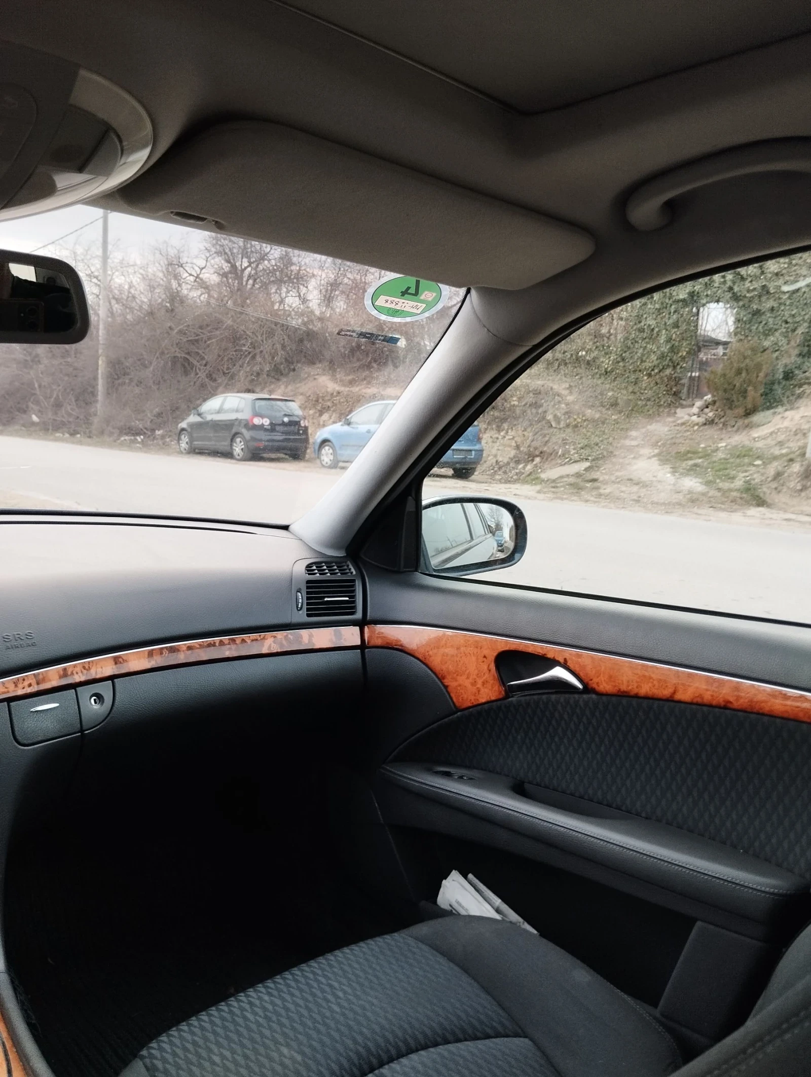 Mercedes-Benz E 320  - изображение 6