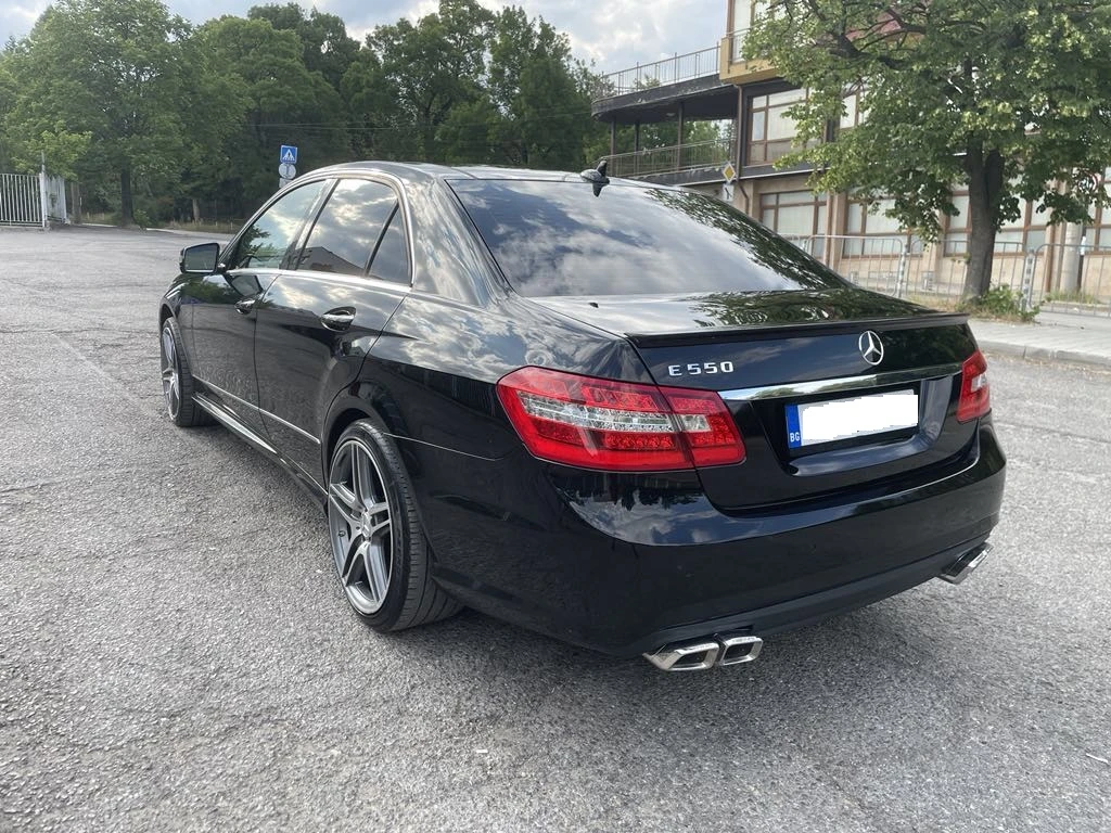 Mercedes-Benz E 500 AMG Sportline - изображение 7