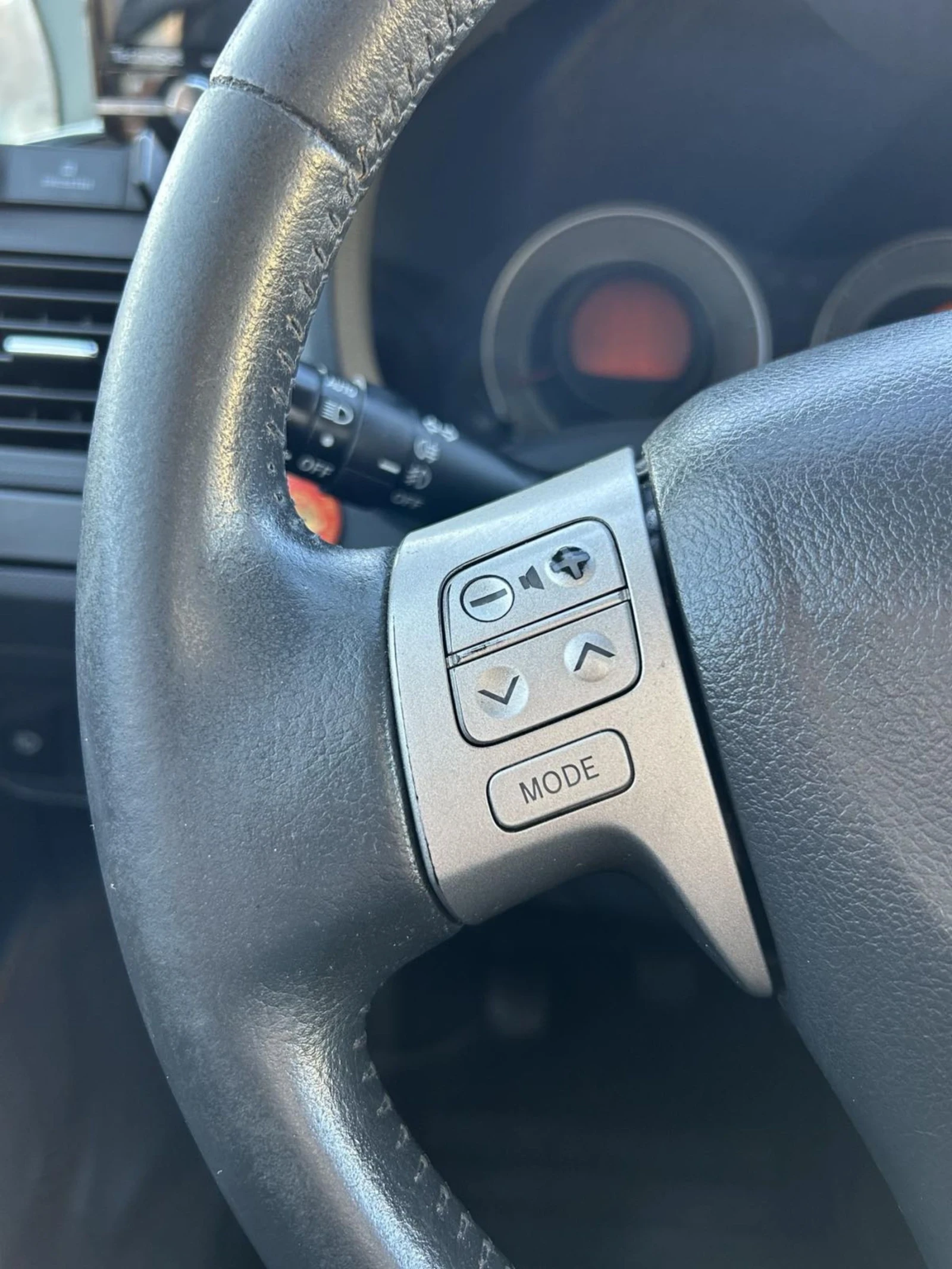 Toyota Auris  - изображение 10