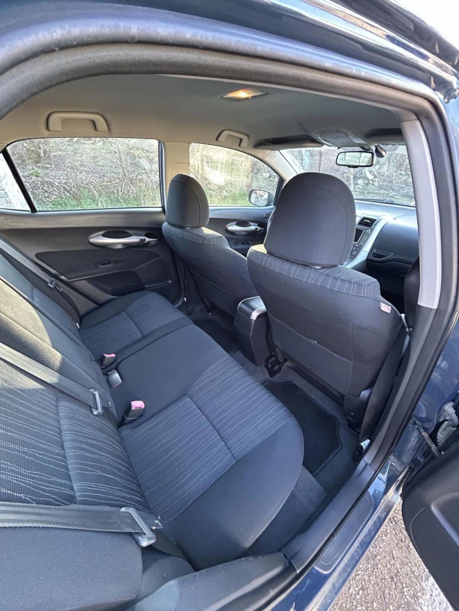 Toyota Auris  - изображение 7