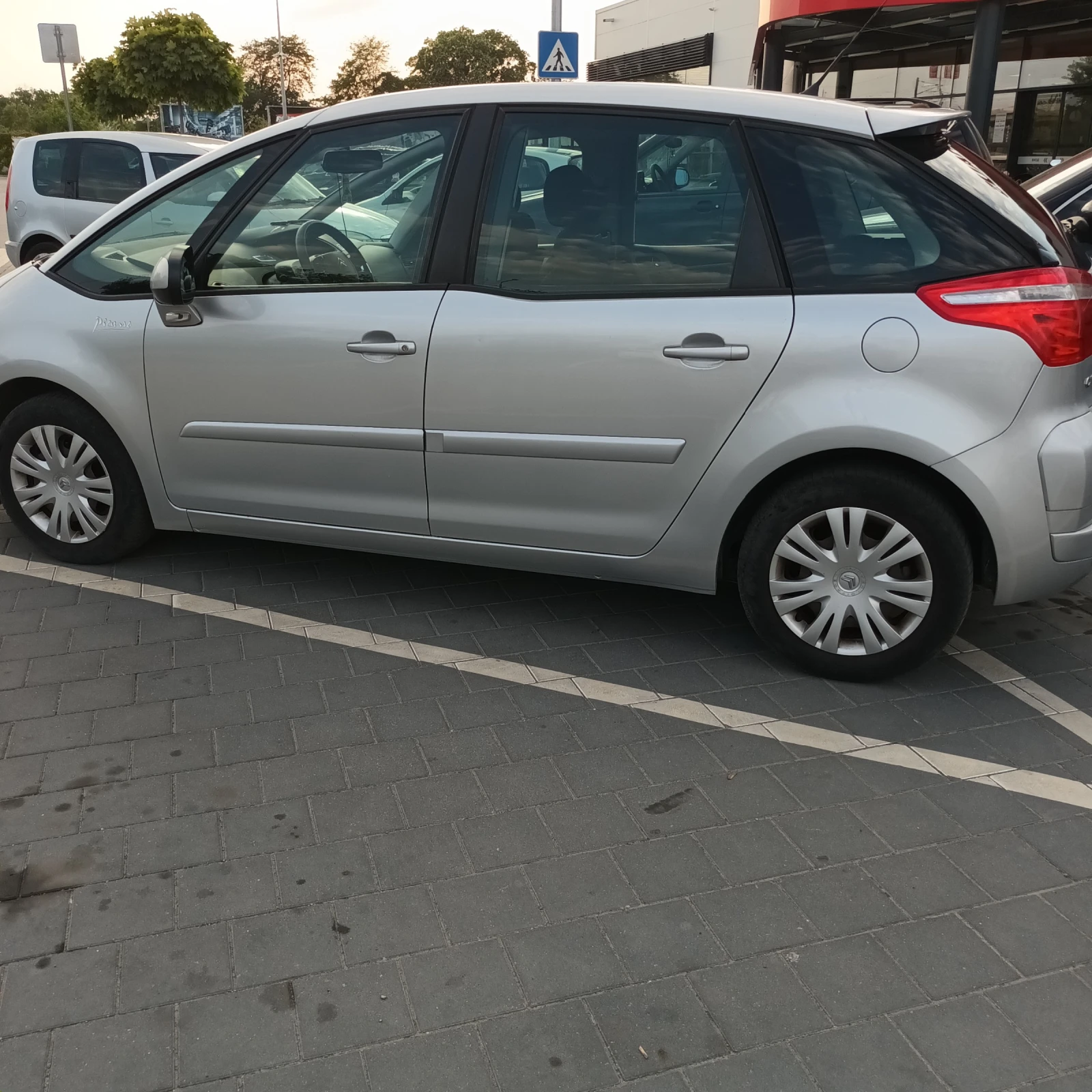 Citroen C4 Picasso  - изображение 2