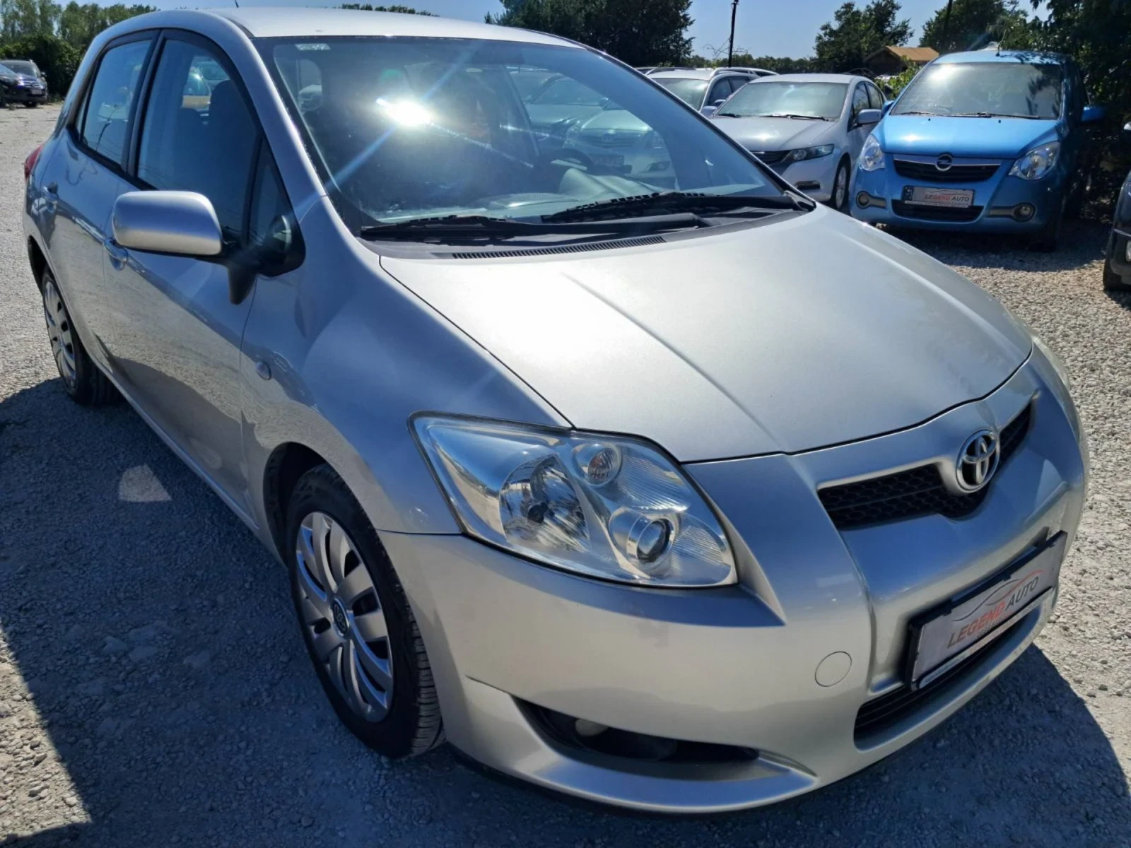 Toyota Auris 1.4D4D - изображение 3
