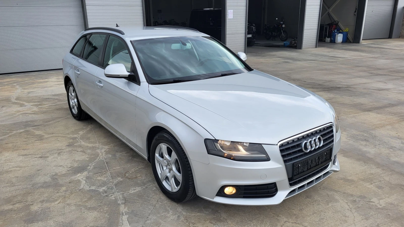 Audi A4 2.0TDI-143 NAVI - изображение 6