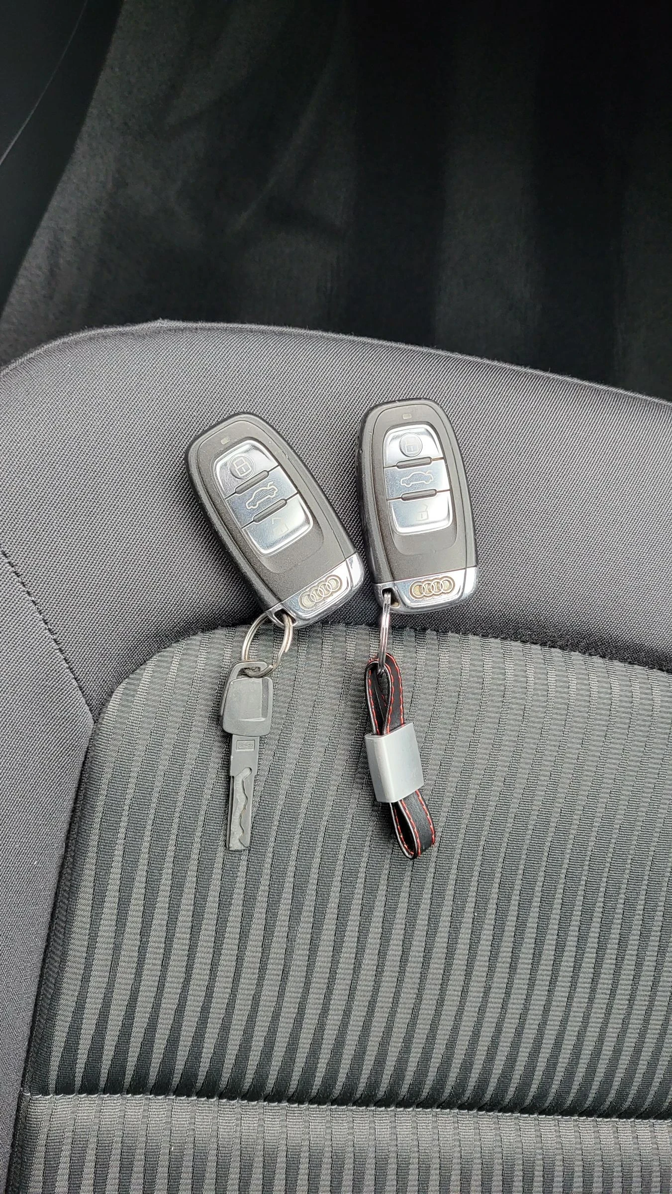 Audi A4 2.0TDI-143 NAVI | Mobile.bg   16