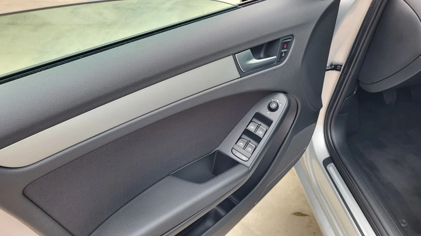 Audi A4 2.0TDI-143 NAVI | Mobile.bg   12