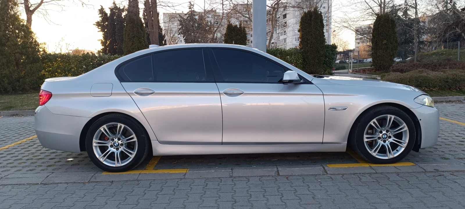 BMW 535 Всички екстри РЕАЛНИ КИЛОМЕТРИ , снимка 6 - Автомобили и джипове - 53754370
