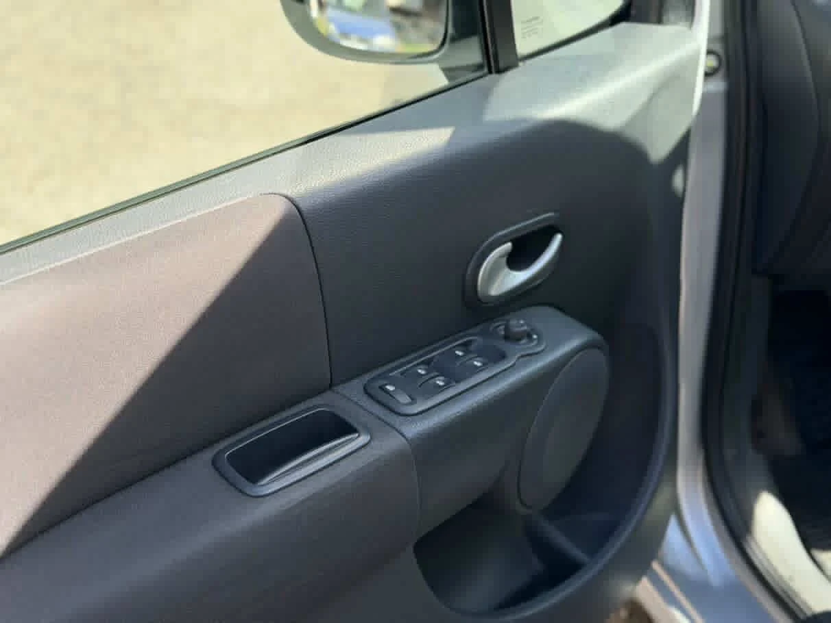 Renault Modus Grang, снимка 8 - Автомобили и джипове - 54015865